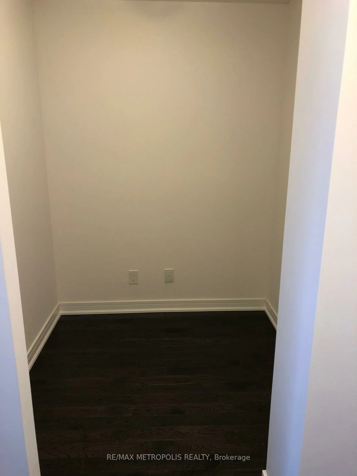 9025, Yonge, Langstaff, Richmond Hill