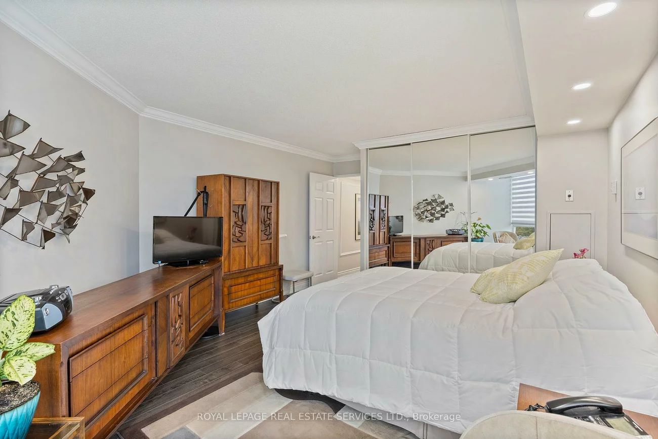 20, Baif, North Richvale, Richmond Hill