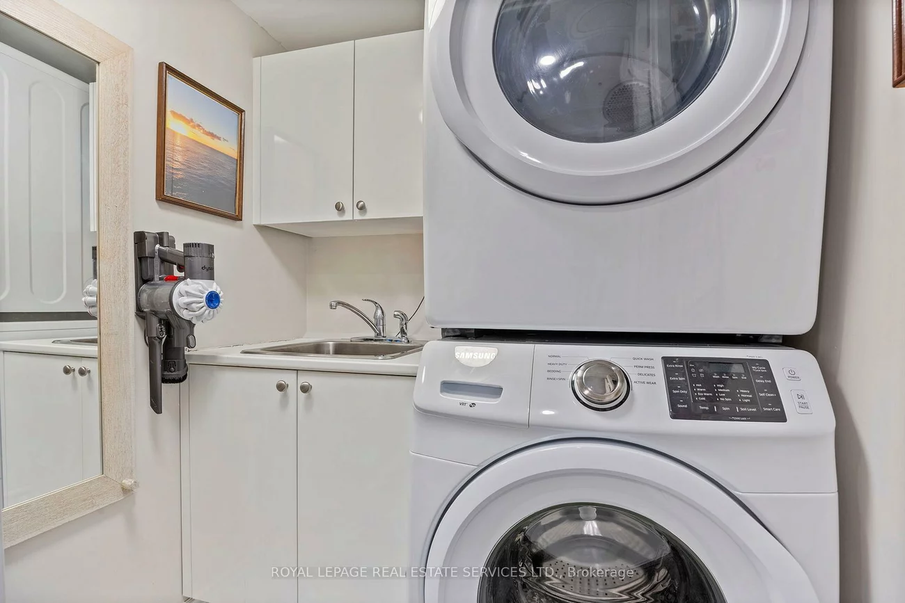 20, Baif, North Richvale, Richmond Hill