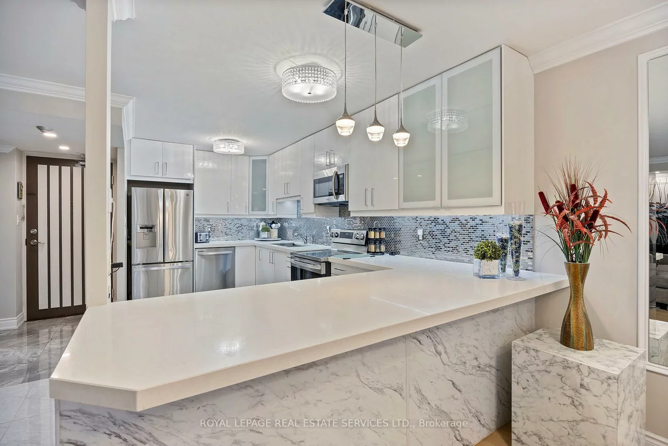 20, Baif, North Richvale, Richmond Hill