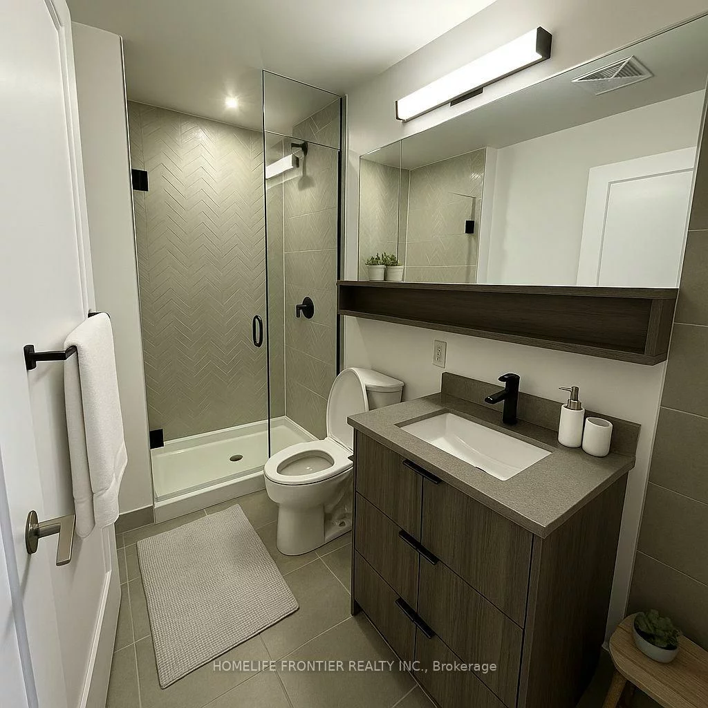 8888, Yonge, South Richvale, Richmond Hill