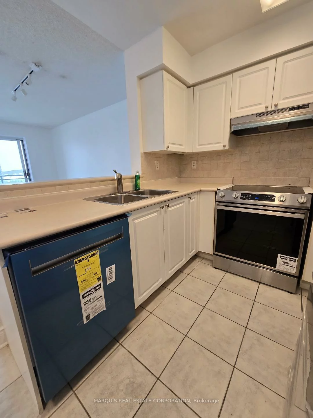 39, Oneida, Langstaff, Richmond Hill