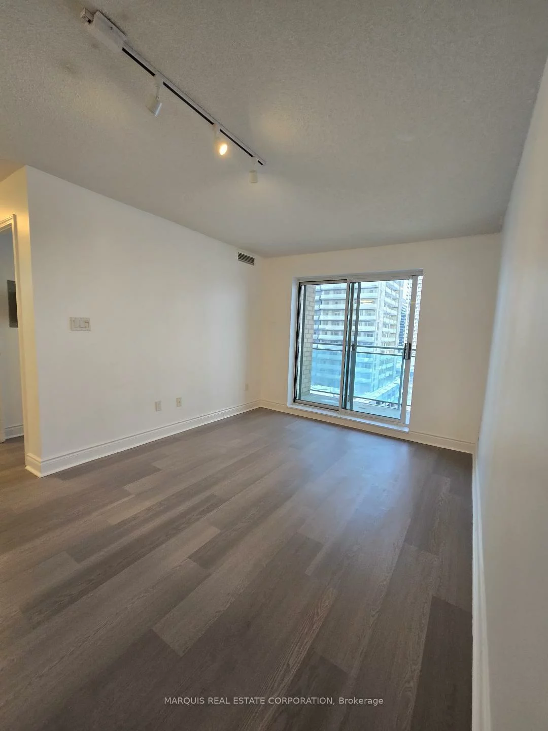 39, Oneida, Langstaff, Richmond Hill