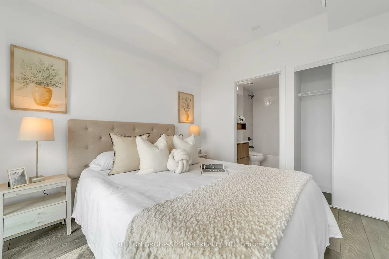 8888, Yonge, South Richvale, Richmond Hill
