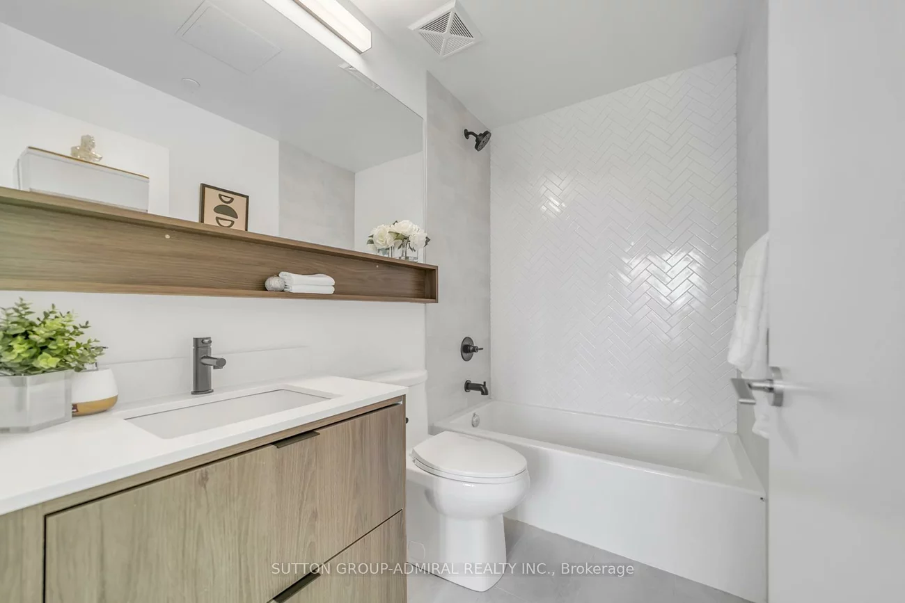 8888, Yonge, South Richvale, Richmond Hill