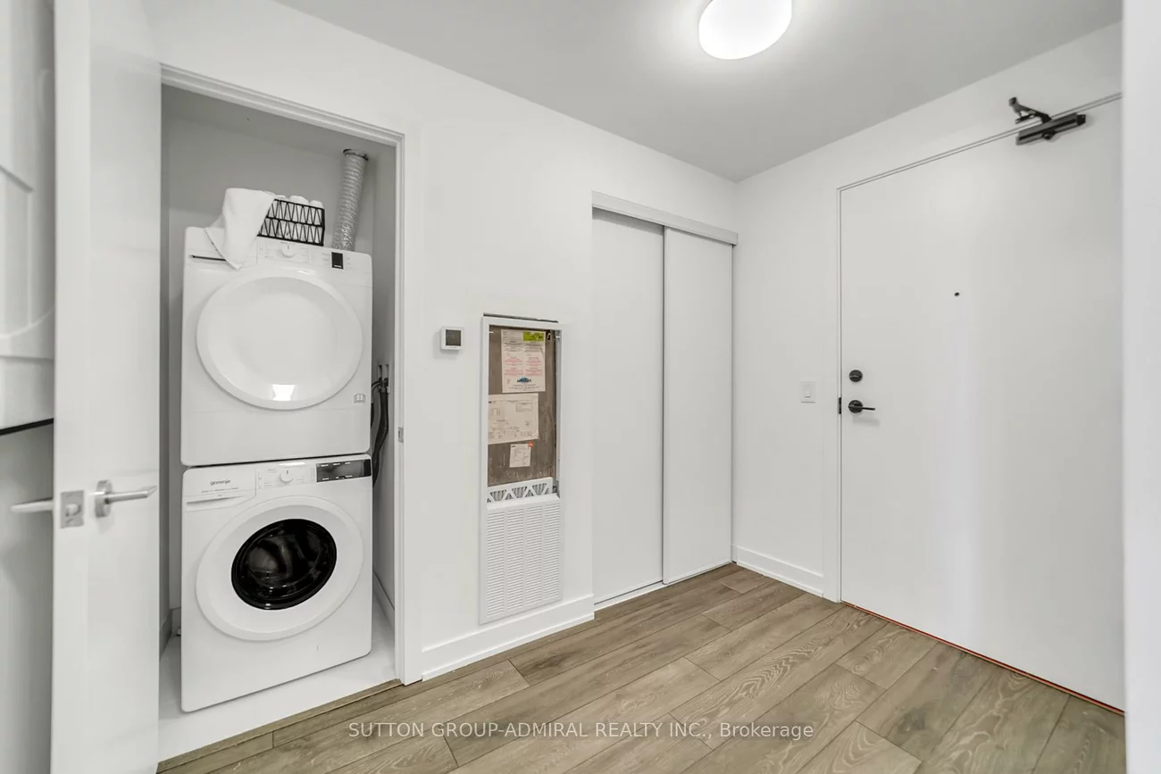 8888, Yonge, South Richvale, Richmond Hill