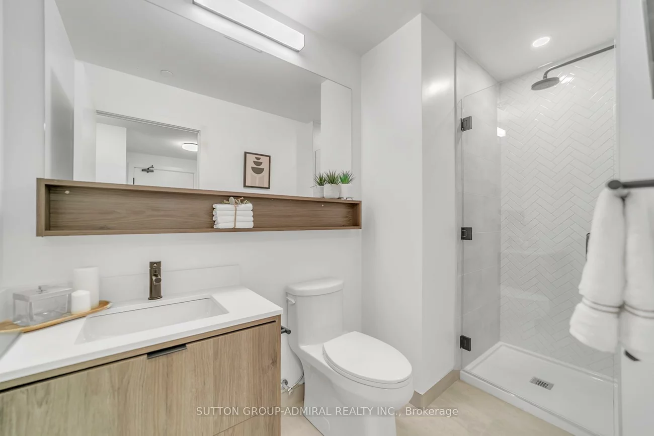 8888, Yonge, South Richvale, Richmond Hill