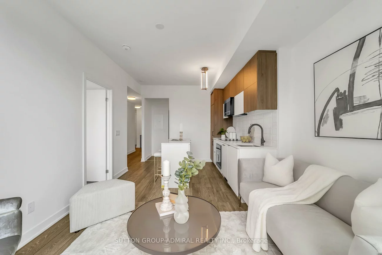 8888, Yonge, South Richvale, Richmond Hill