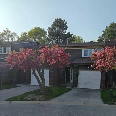 40, Castle Rock, North Richvale, Richmond Hill