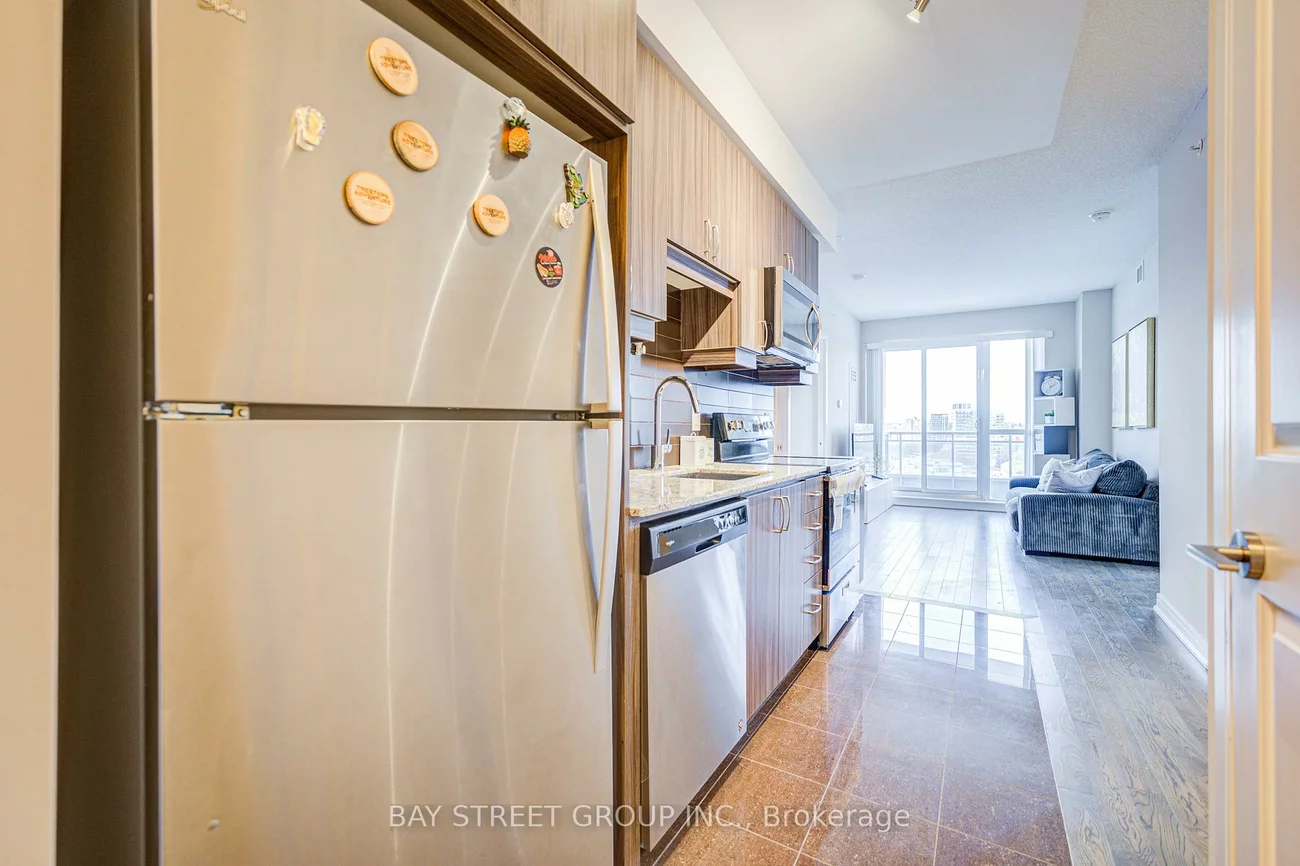 9205, Yonge, Langstaff, Richmond Hill