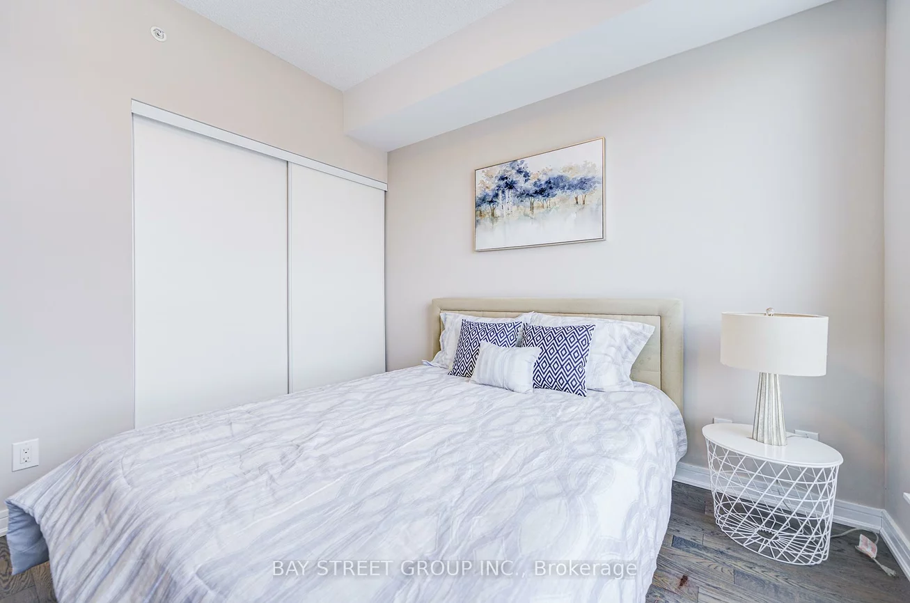 9205, Yonge, Langstaff, Richmond Hill