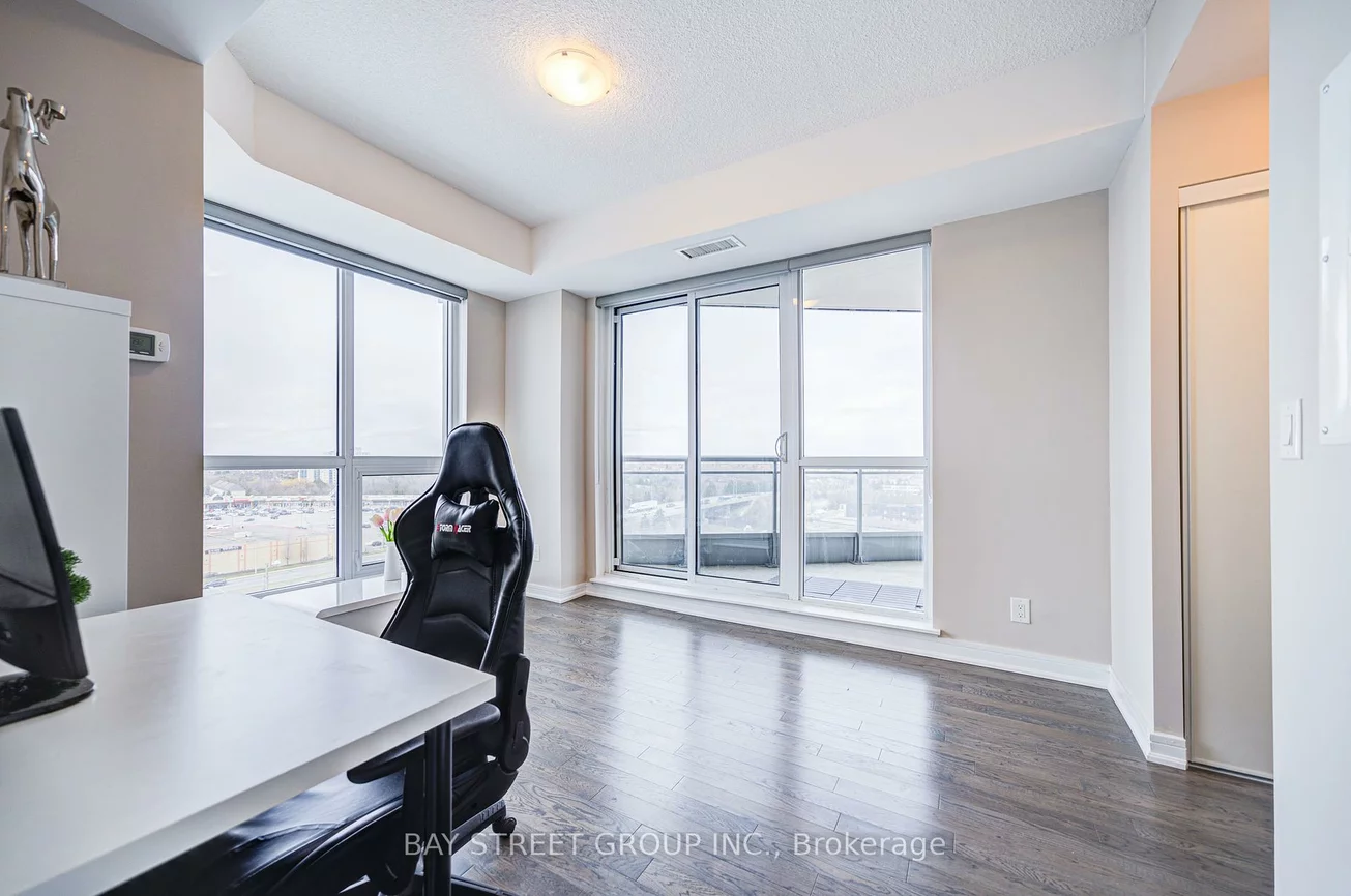 9205, Yonge, Langstaff, Richmond Hill