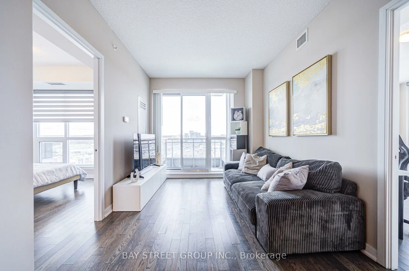 9205, Yonge, Langstaff, Richmond Hill