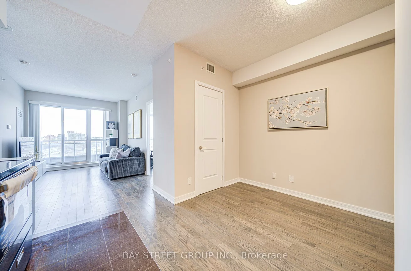9205, Yonge, Langstaff, Richmond Hill