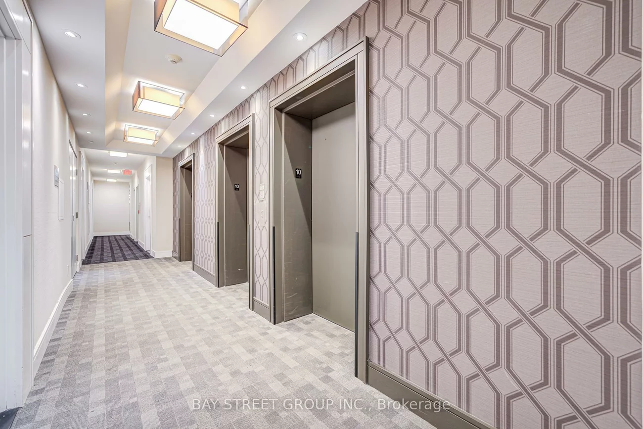 9205, Yonge, Langstaff, Richmond Hill