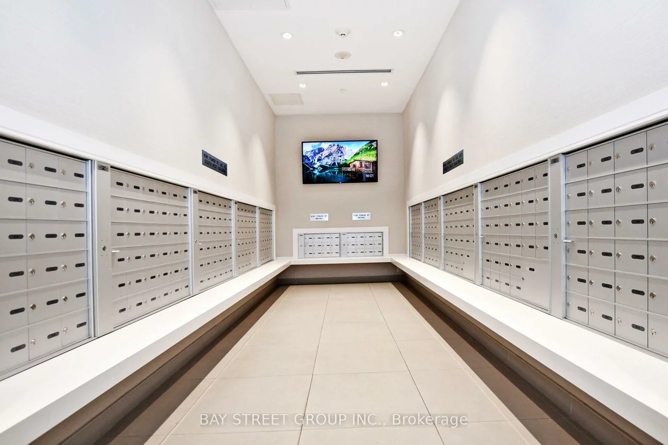 9205, Yonge, Langstaff, Richmond Hill