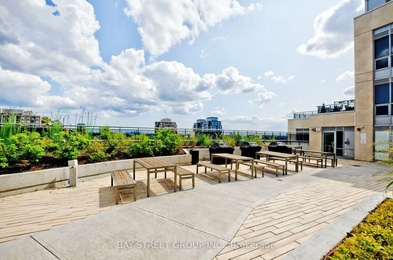 9205, Yonge, Langstaff, Richmond Hill