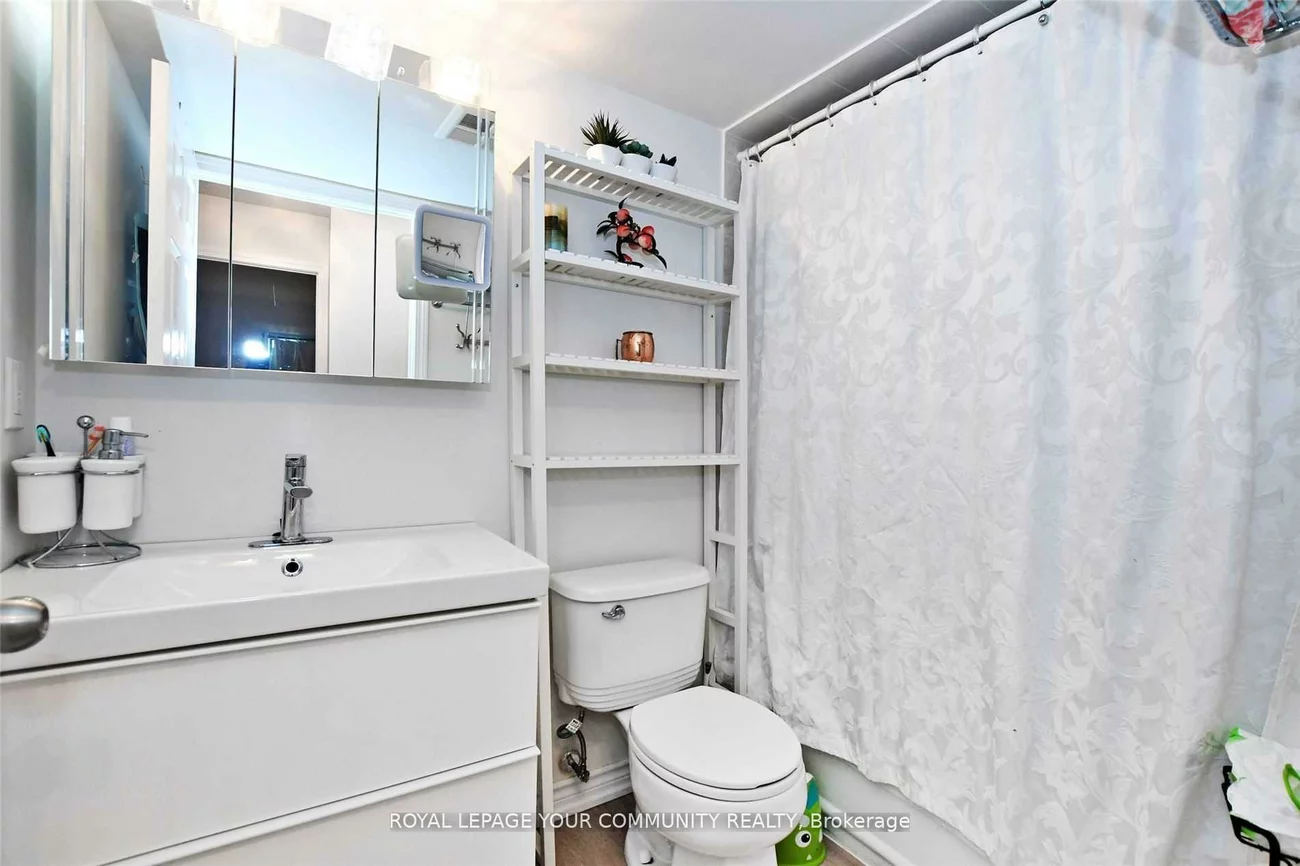 23, Oneida, Langstaff, Richmond Hill