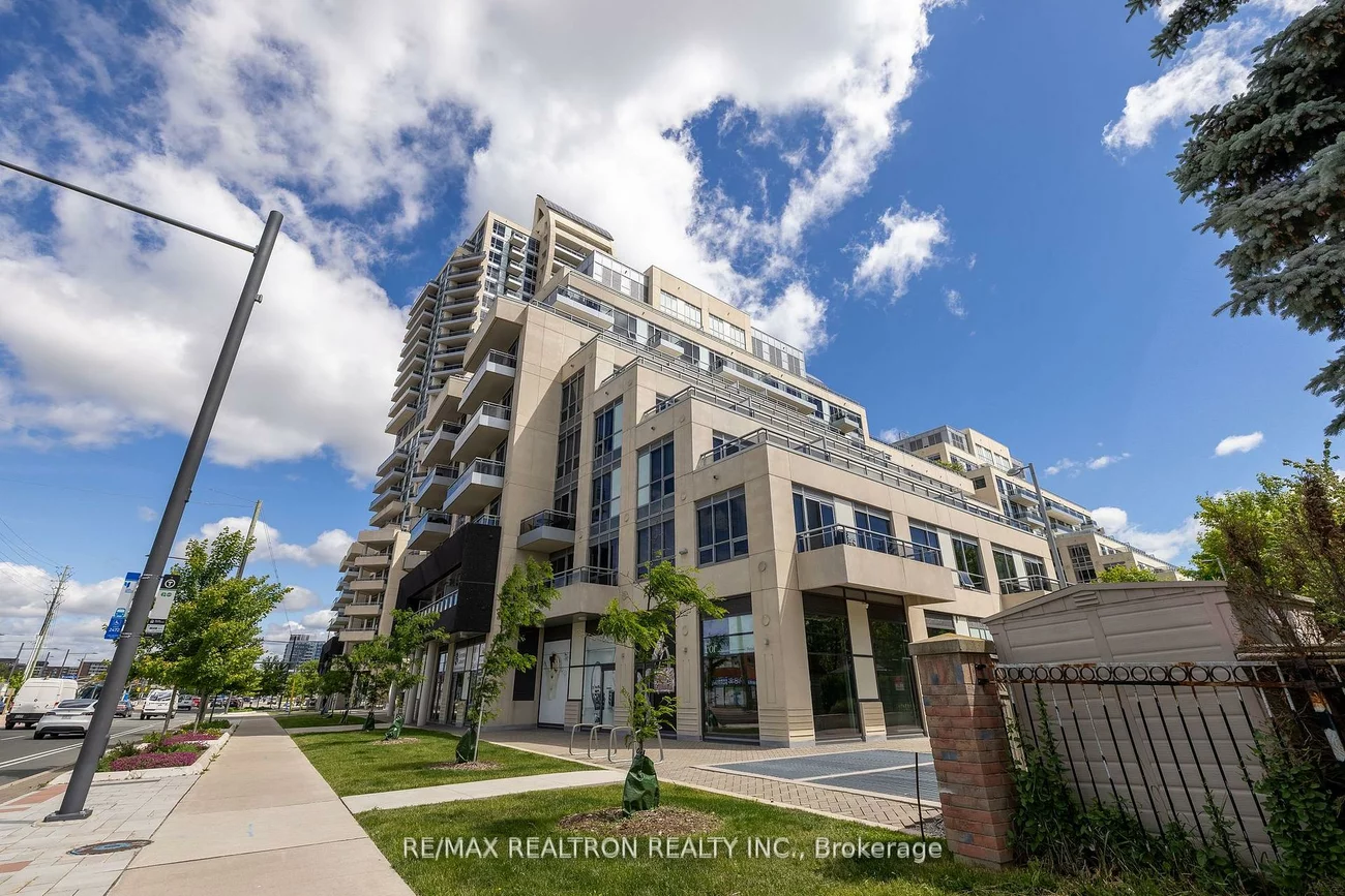 9199, Yonge, Langstaff, Richmond Hill