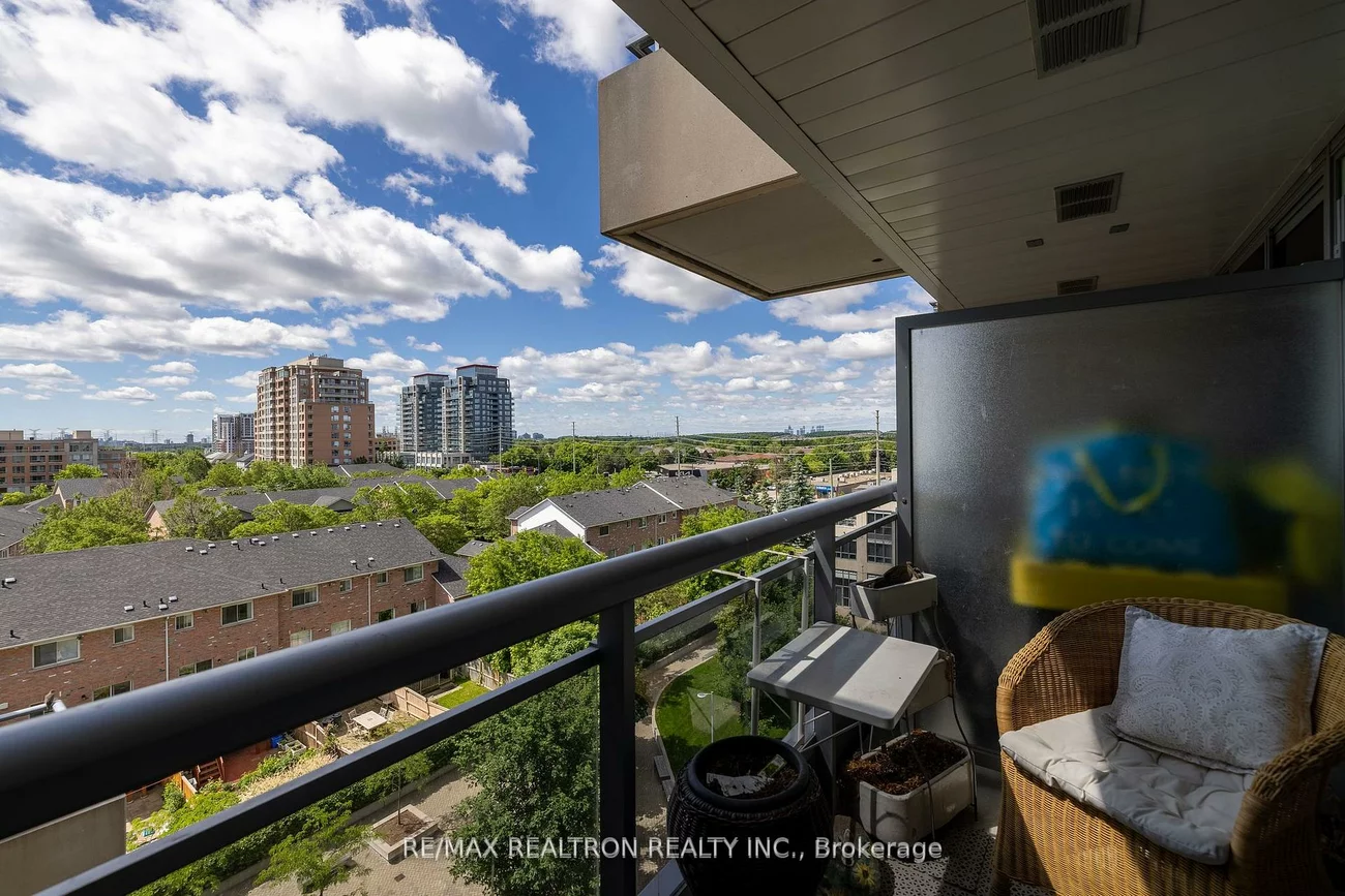 9199, Yonge, Langstaff, Richmond Hill