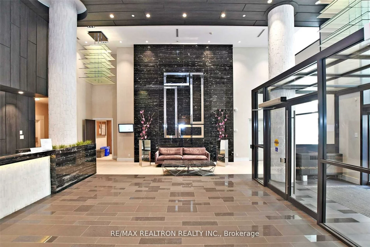 9199, Yonge, Langstaff, Richmond Hill