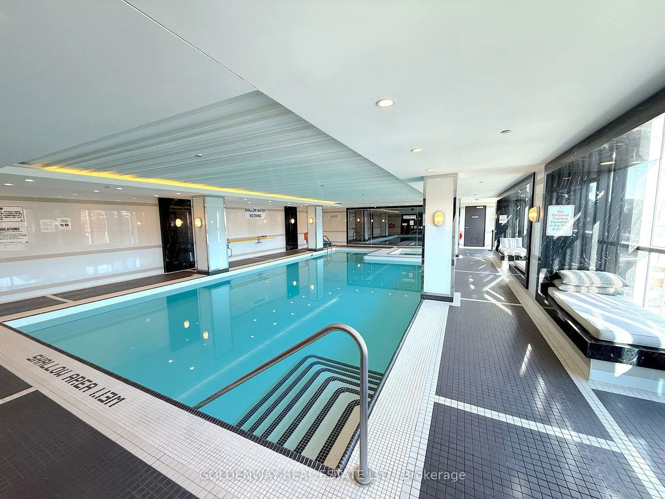 9471, Yonge, Observatory, Richmond Hill