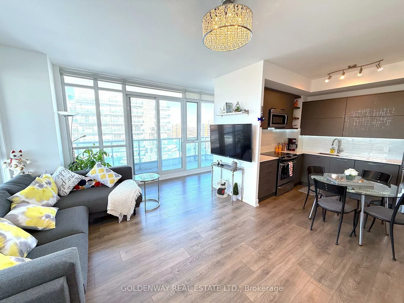 9471, Yonge, Observatory, Richmond Hill