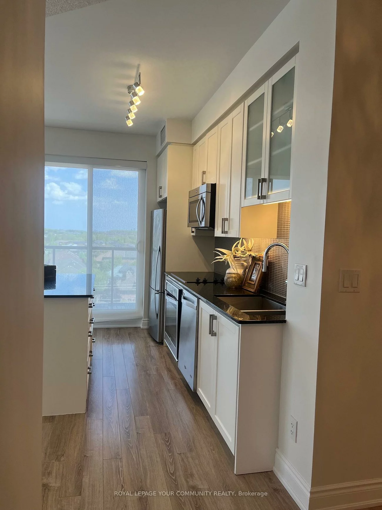 9088, Yonge, South Richvale, Richmond Hill