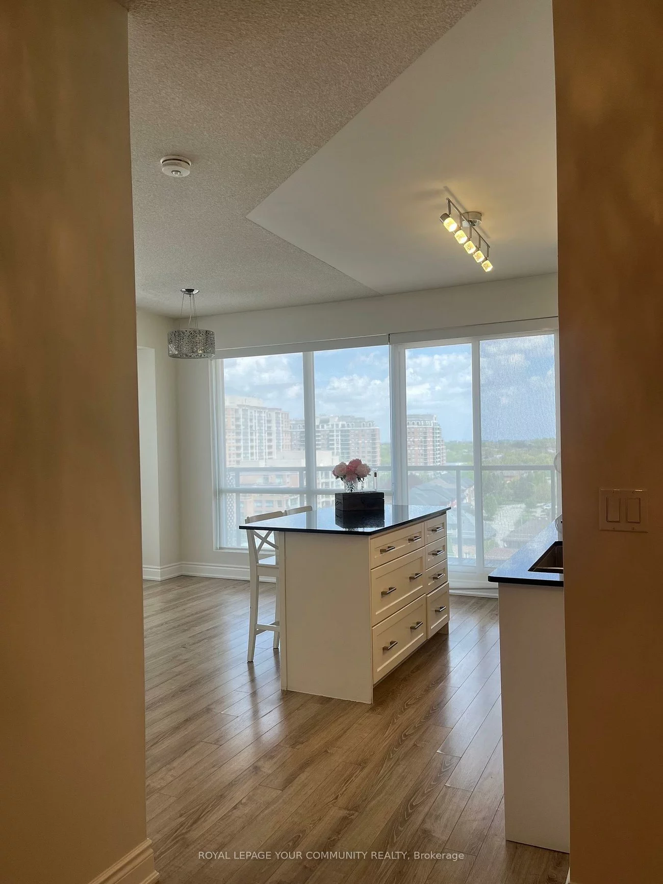 9088, Yonge, South Richvale, Richmond Hill
