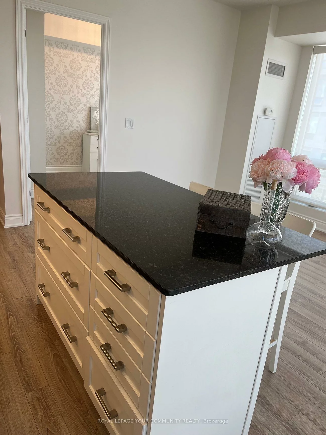 9088, Yonge, South Richvale, Richmond Hill