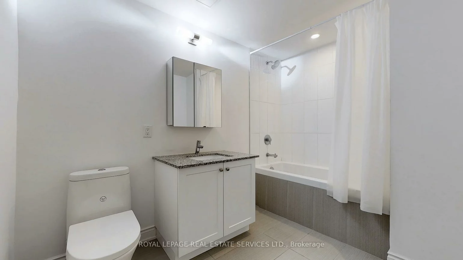 9618, Yonge, North Richvale, Richmond Hill
