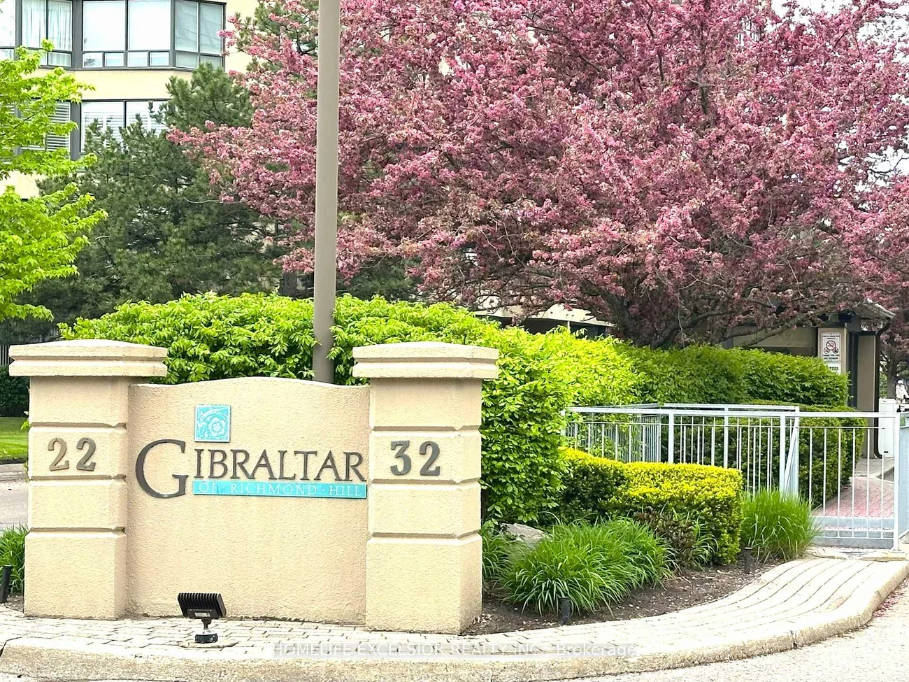 32, Clarissa, Harding, Richmond Hill