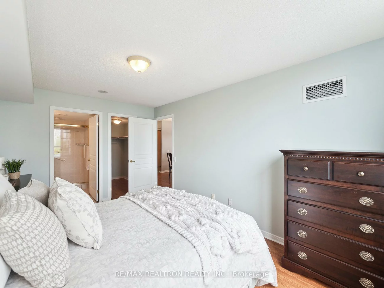 9, Northern Hts, Langstaff, Richmond Hill