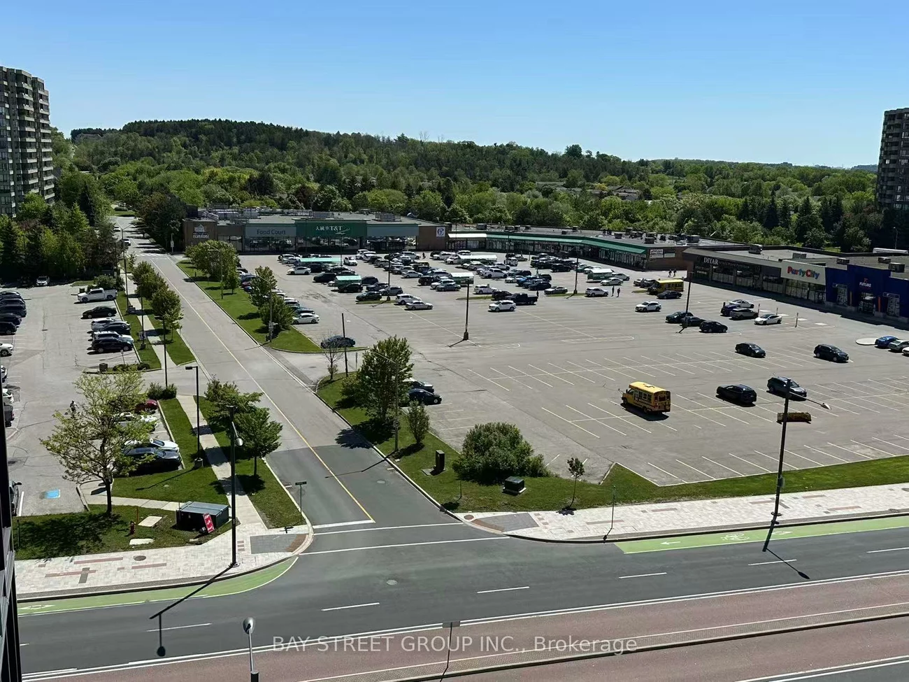 9608, Yonge, North Richvale, Richmond Hill