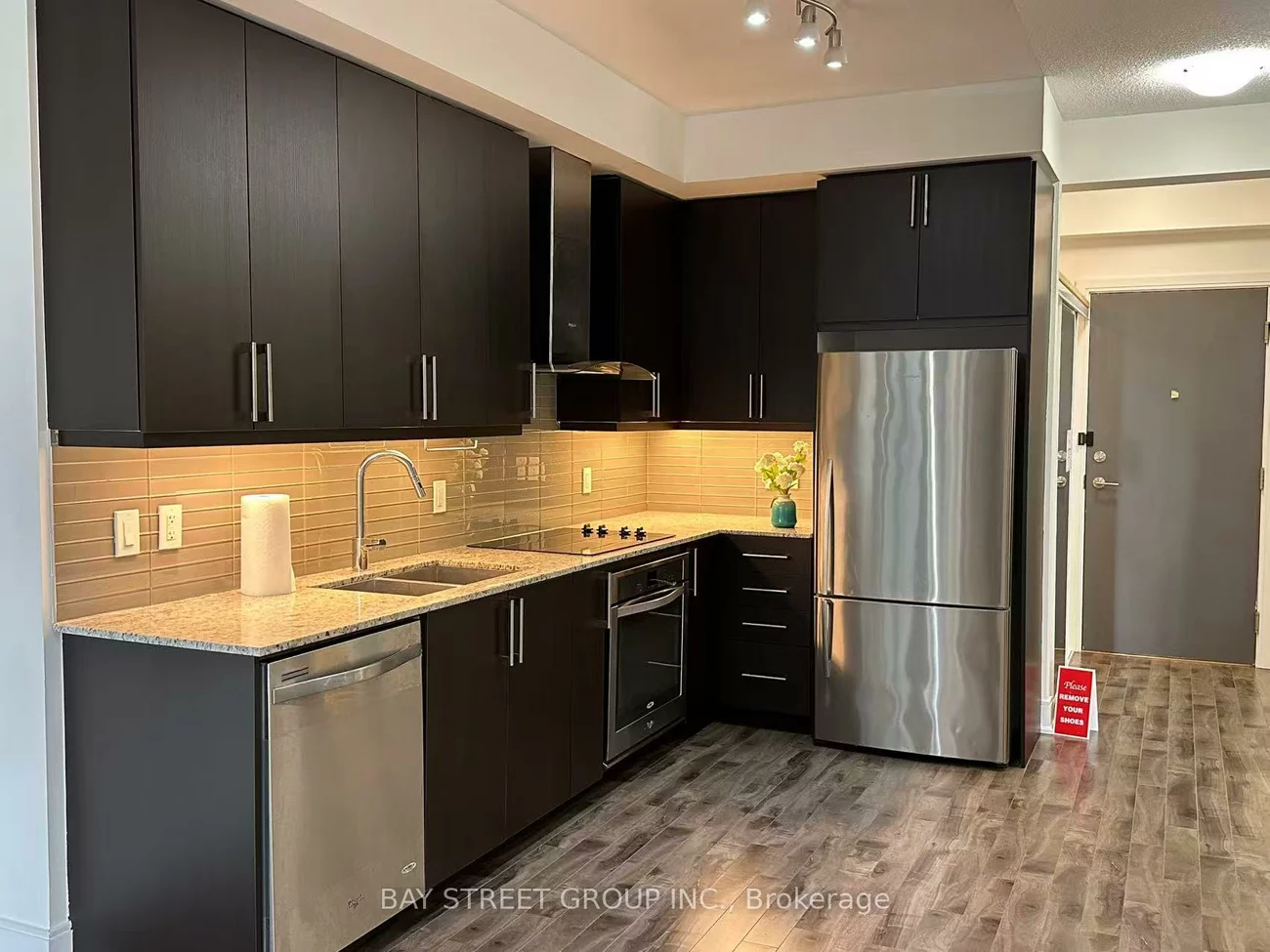 9608, Yonge, North Richvale, Richmond Hill