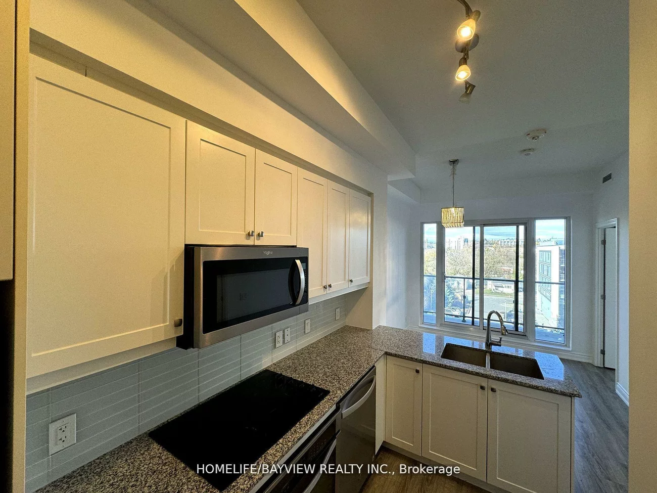 9618, Yonge, North Richvale, Richmond Hill