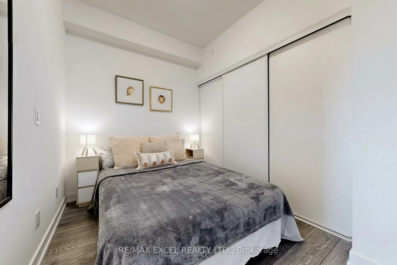 8888, Yonge, South Richvale, Richmond Hill