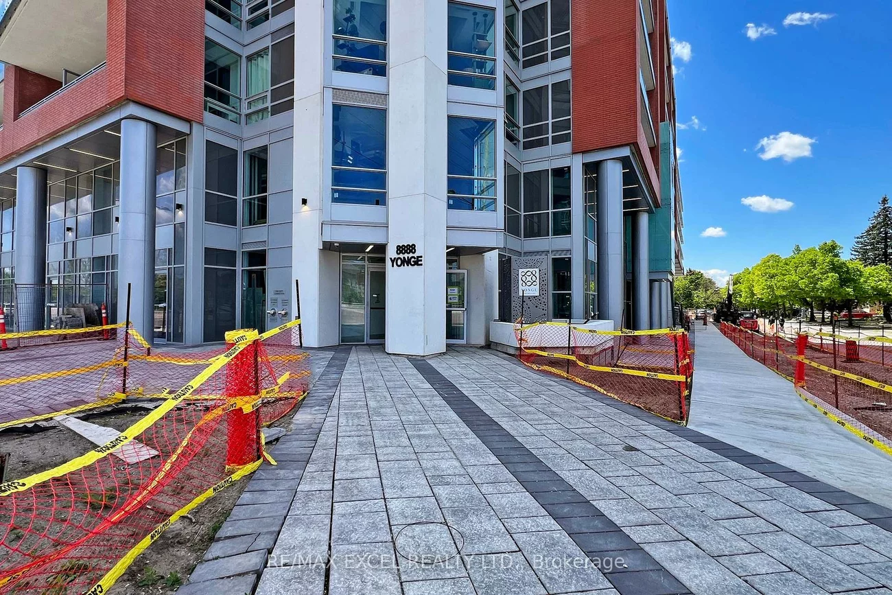 8888, Yonge, South Richvale, Richmond Hill