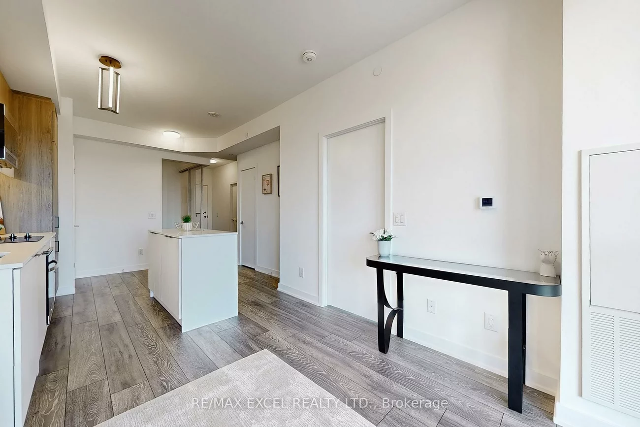 8888, Yonge, South Richvale, Richmond Hill