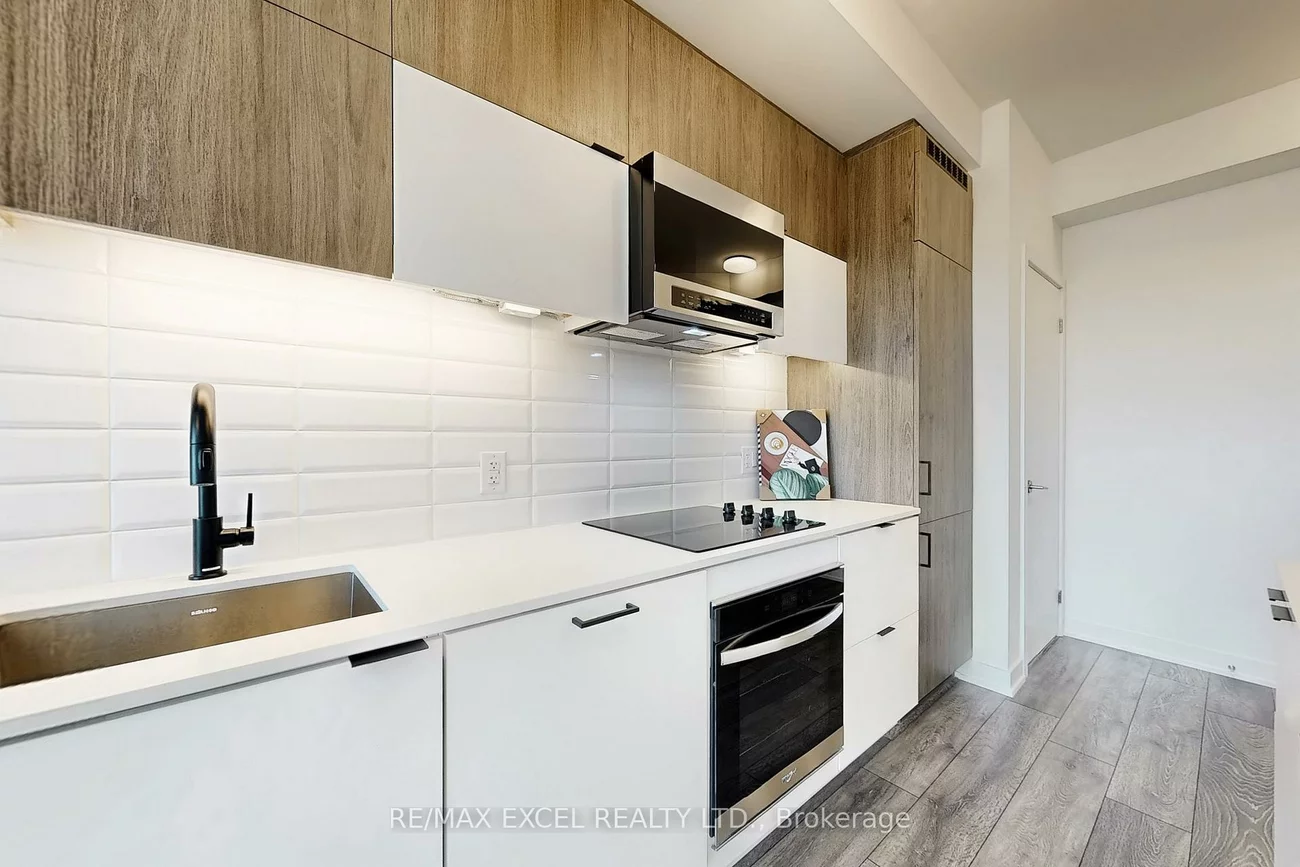 8888, Yonge, South Richvale, Richmond Hill