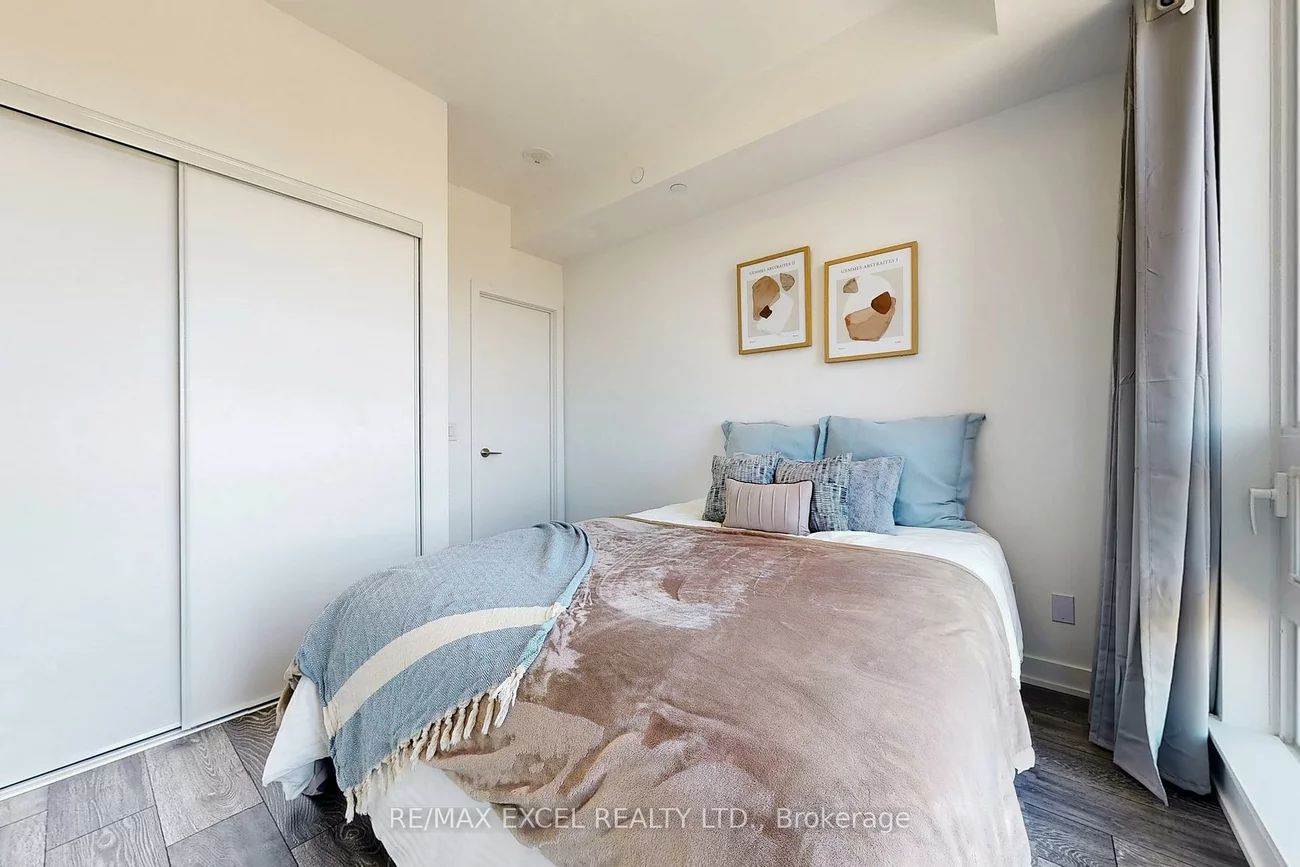 8888, Yonge, South Richvale, Richmond Hill