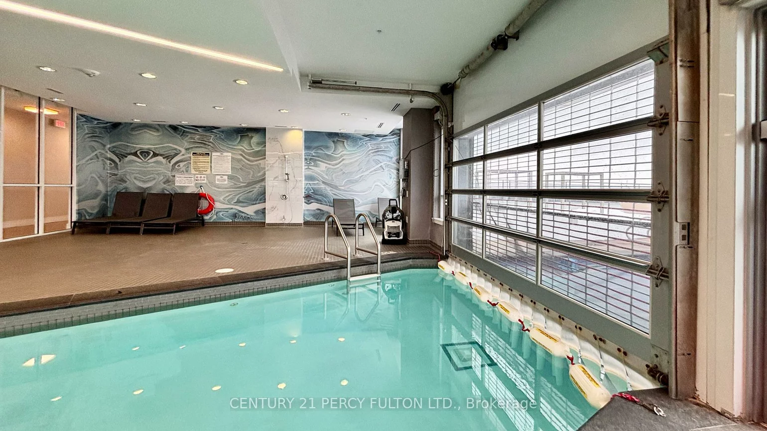 9201, yonge, Langstaff, Richmond Hill