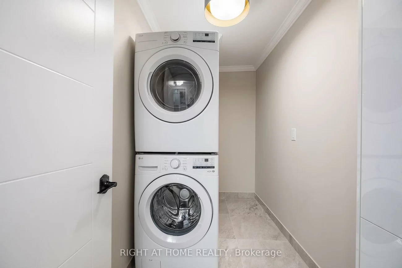 30, Harding, North Richvale, Richmond Hill