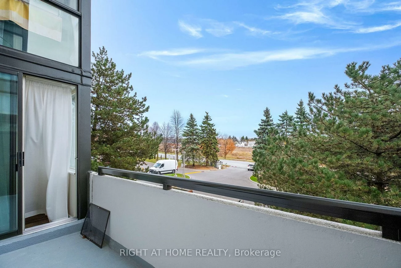 30, Harding, North Richvale, Richmond Hill