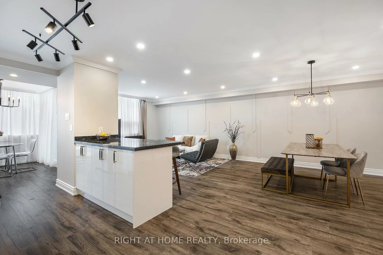 30, Harding, North Richvale, Richmond Hill