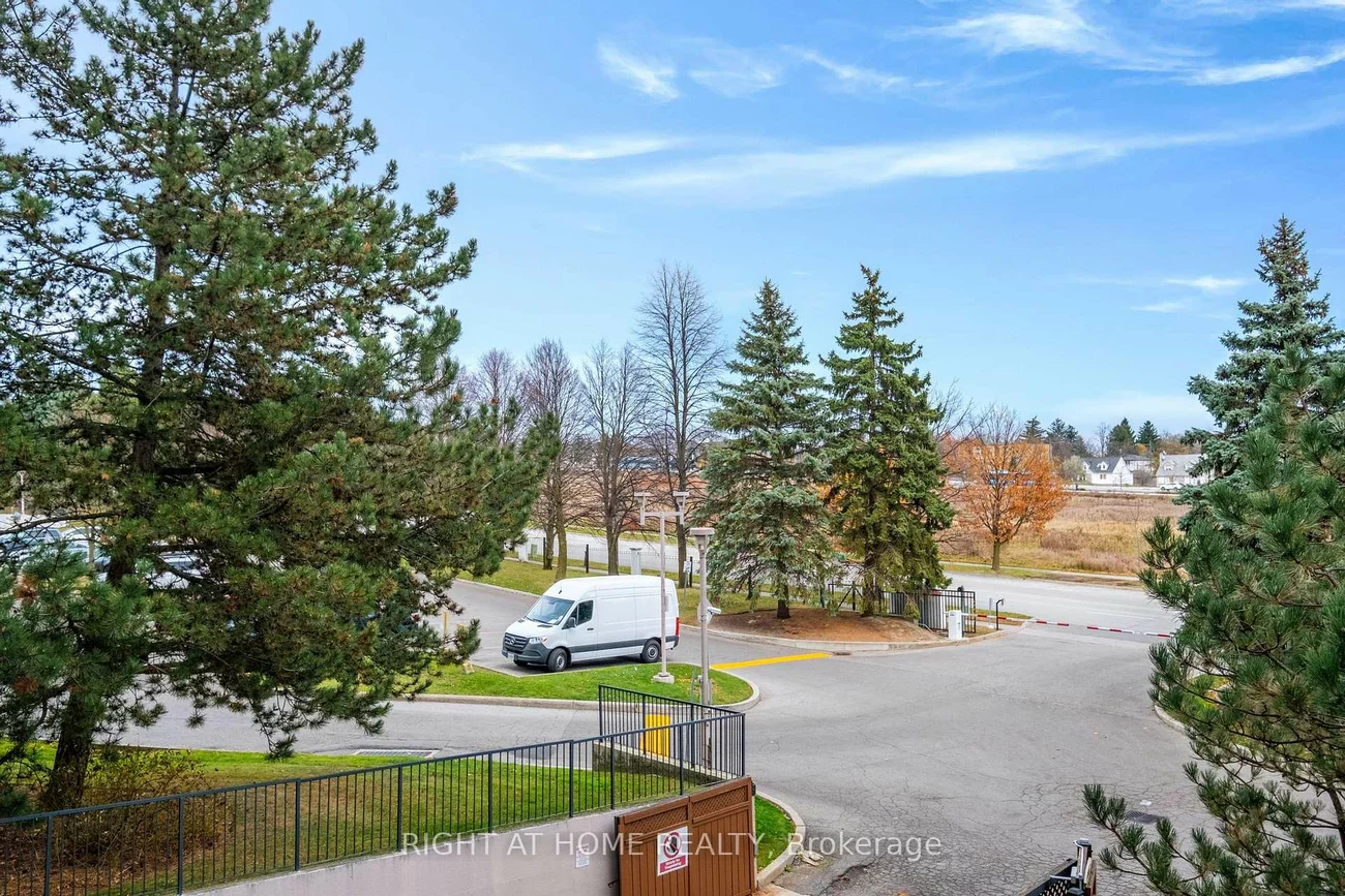 30, Harding, North Richvale, Richmond Hill