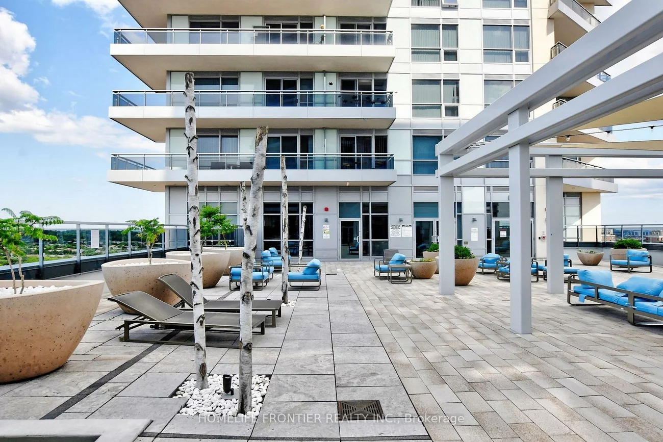 9201, Yonge, Langstaff, Richmond Hill
