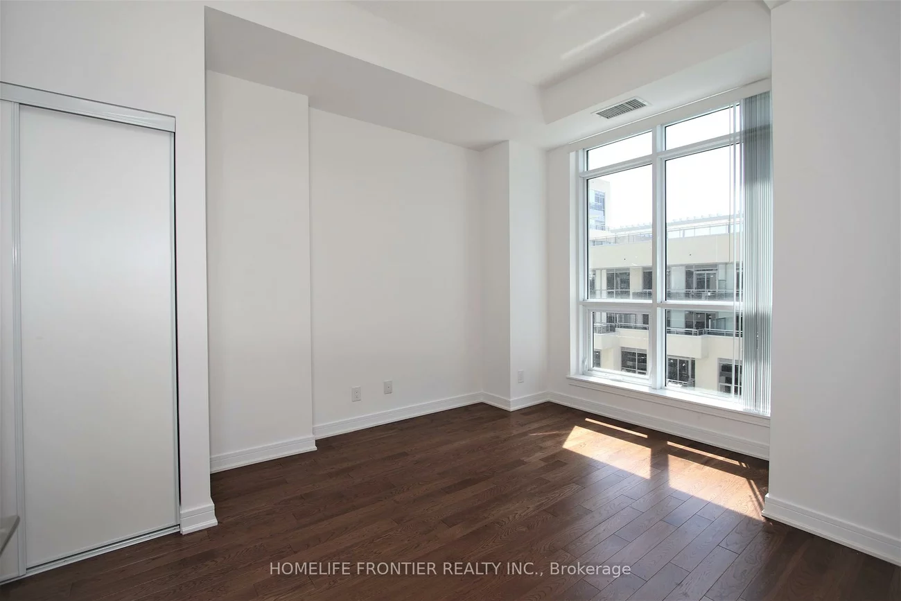9201, Yonge, Langstaff, Richmond Hill