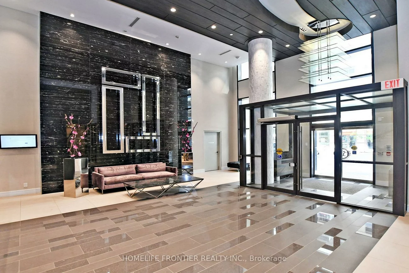 9201, Yonge, Langstaff, Richmond Hill