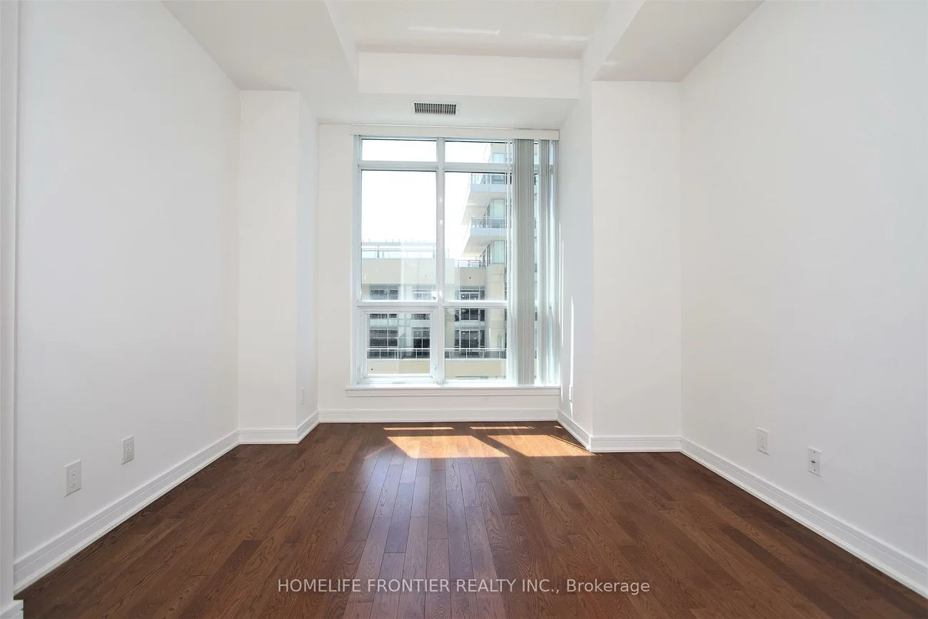 9201, Yonge, Langstaff, Richmond Hill